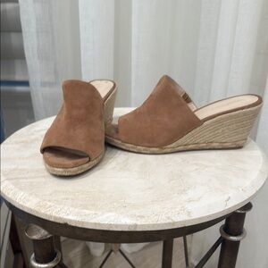 Nine West suede espadrilles